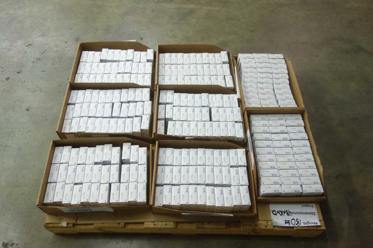 PALLET OF EATON MINIATURE CIRCUIT BREAKERS, PLS6-C20/2-DC-AU - CIRCUIT BREAKERS