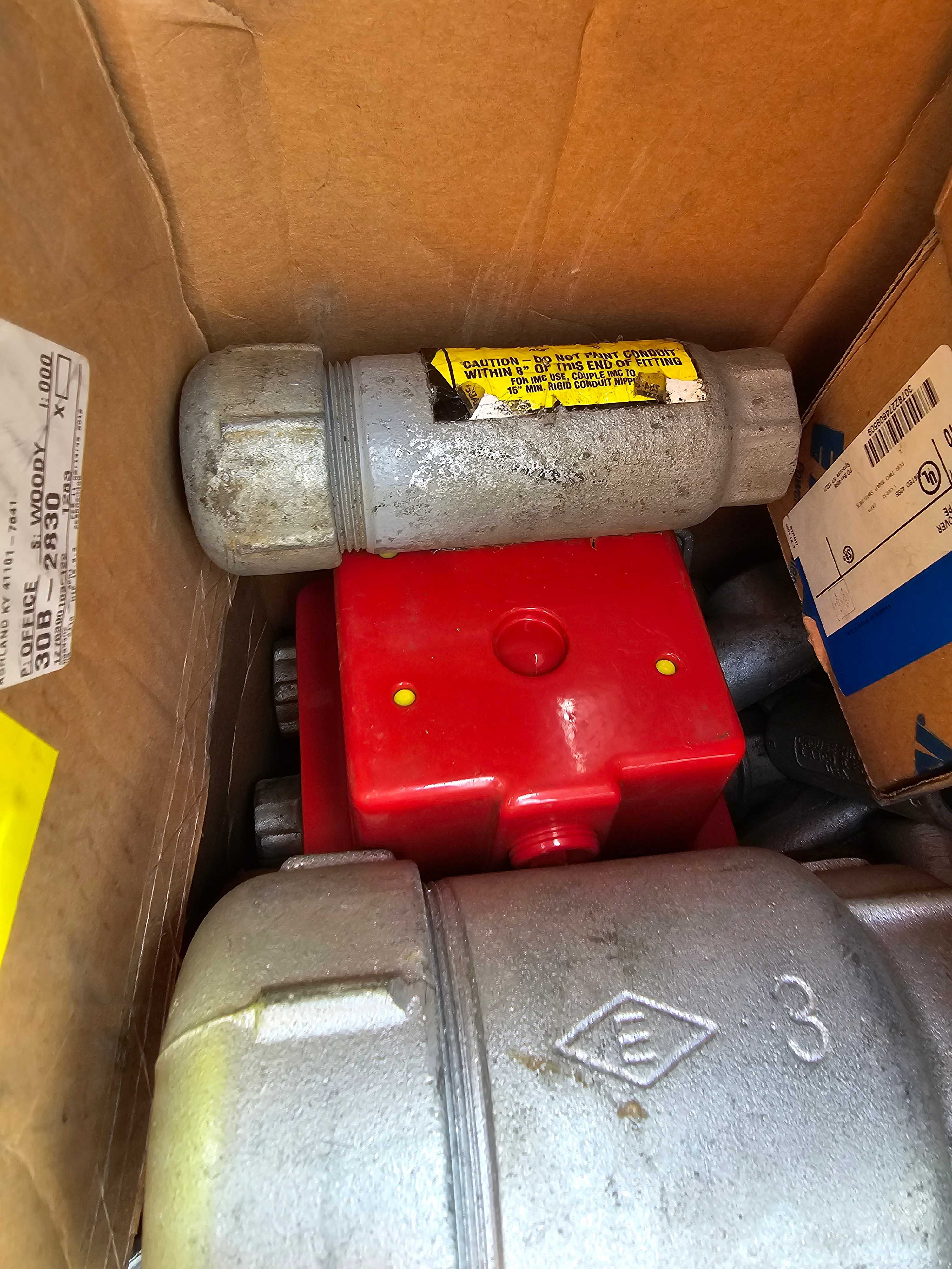 SKID OF CONDUIT FITTINGS & PARTS - CONDUIT