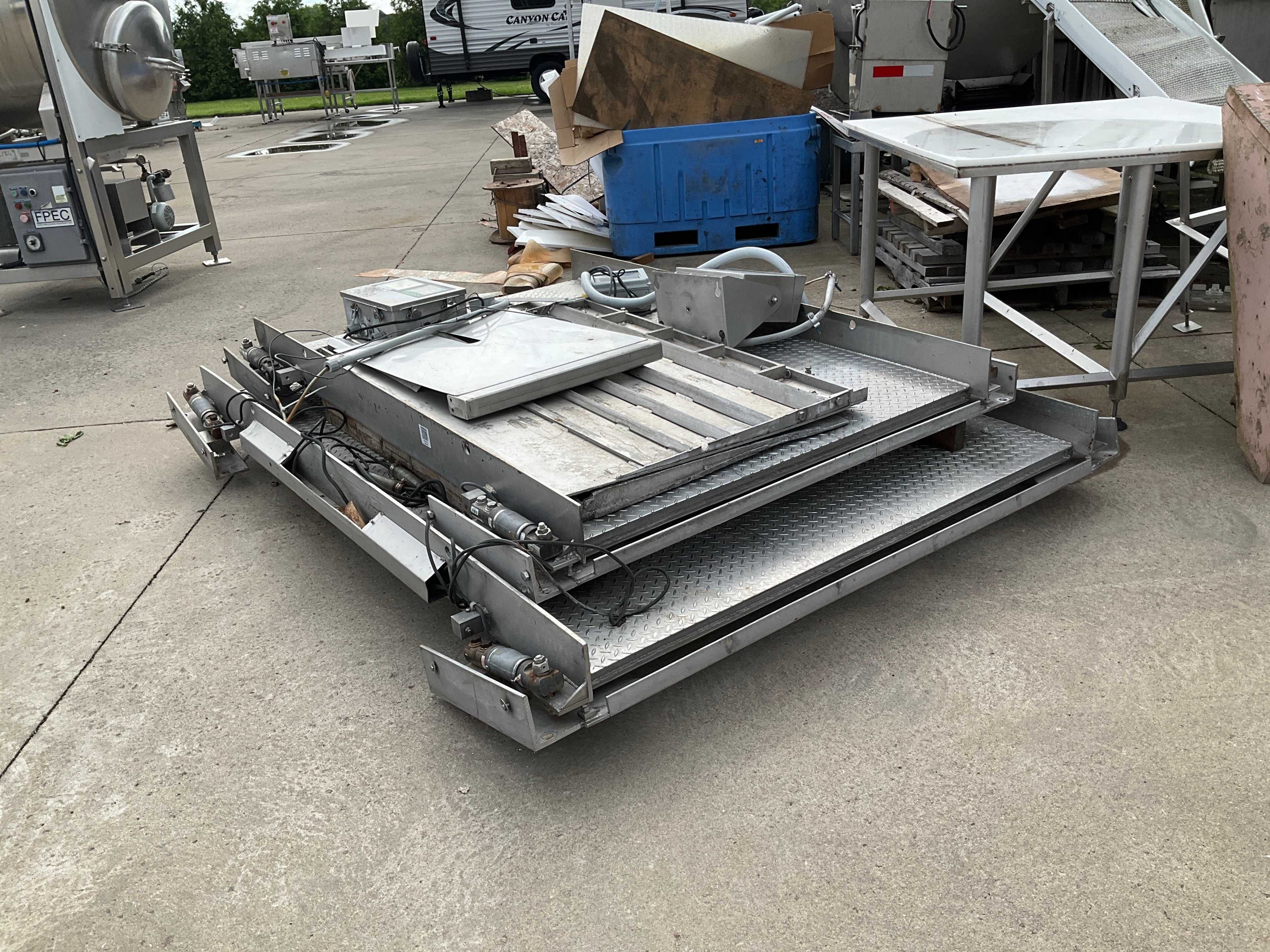 QTY 2- TOLEDO BBS-10116 SCALE - CHECKWEIGHERS