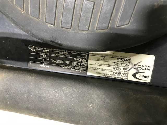 2005 Crown PE4000-60 double rider jack, Hebron, KY - MANUAL PALLET JACKS