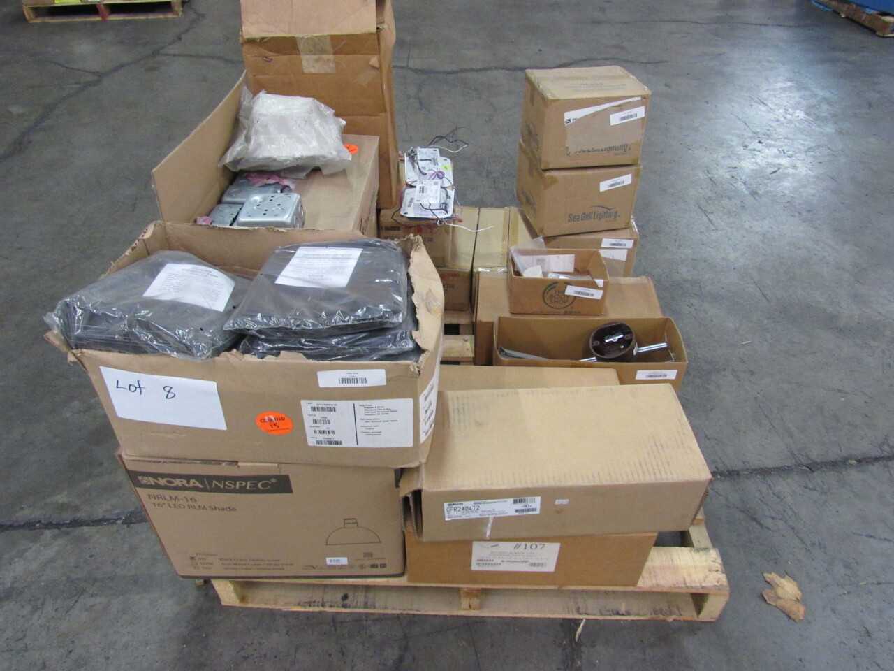 Pallet of 91x Assorted Lights, LEDs, Electric Fans, Heaters, Tools, Electrical Conduit/Fittings & Cables - LIGHTING