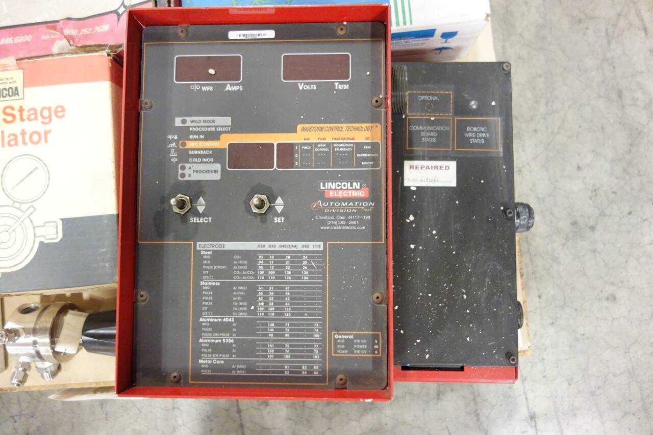1 PALLETS OF ASSORTED MANUFACTURING EQUIPMENT - HAND TOOLS