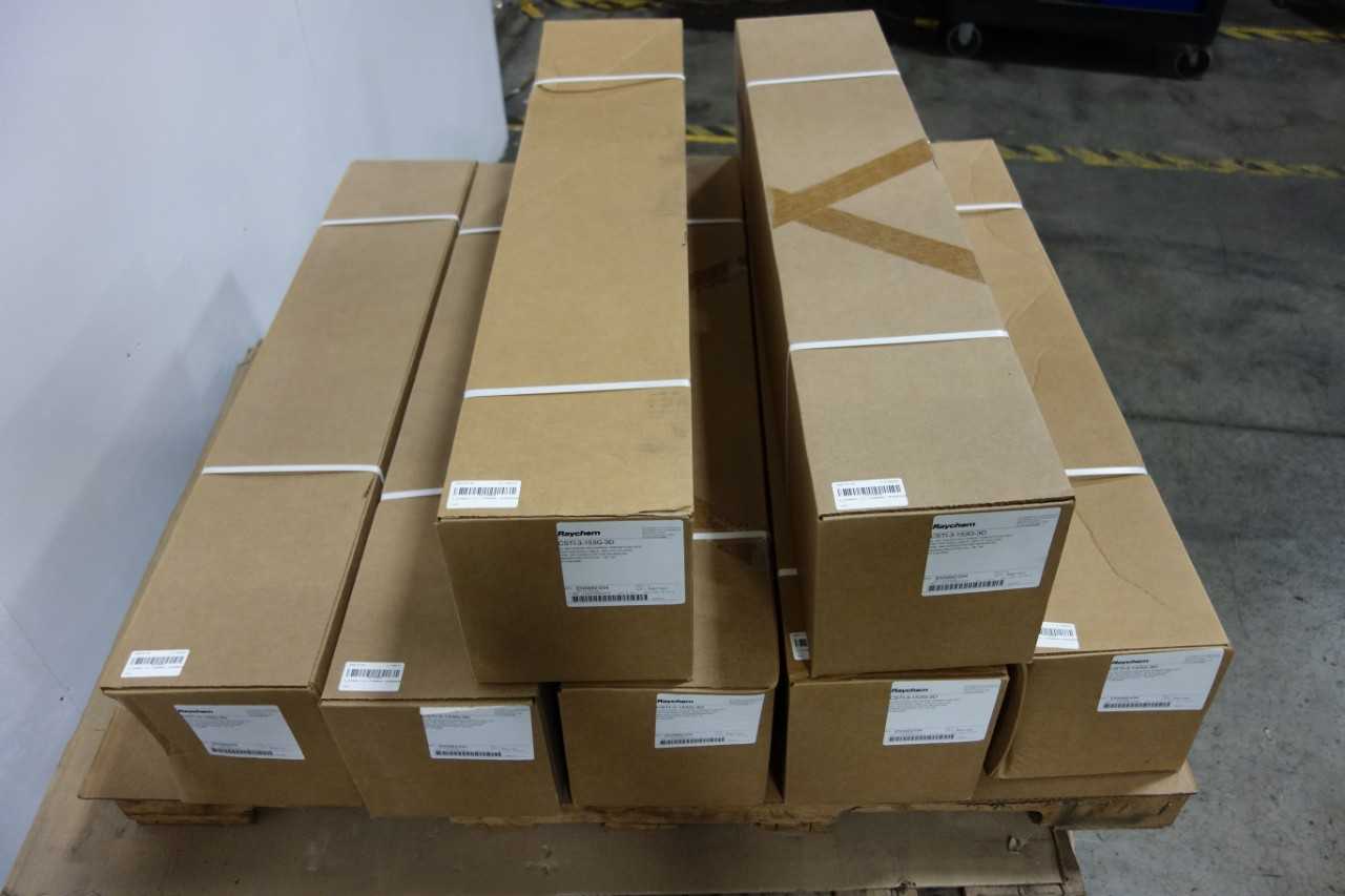 LOT OF 7 RAYCHEM WIRE SPLICE KITS AND HEAT SHRINK TUBING - ELECTRICAL COMPONENTS