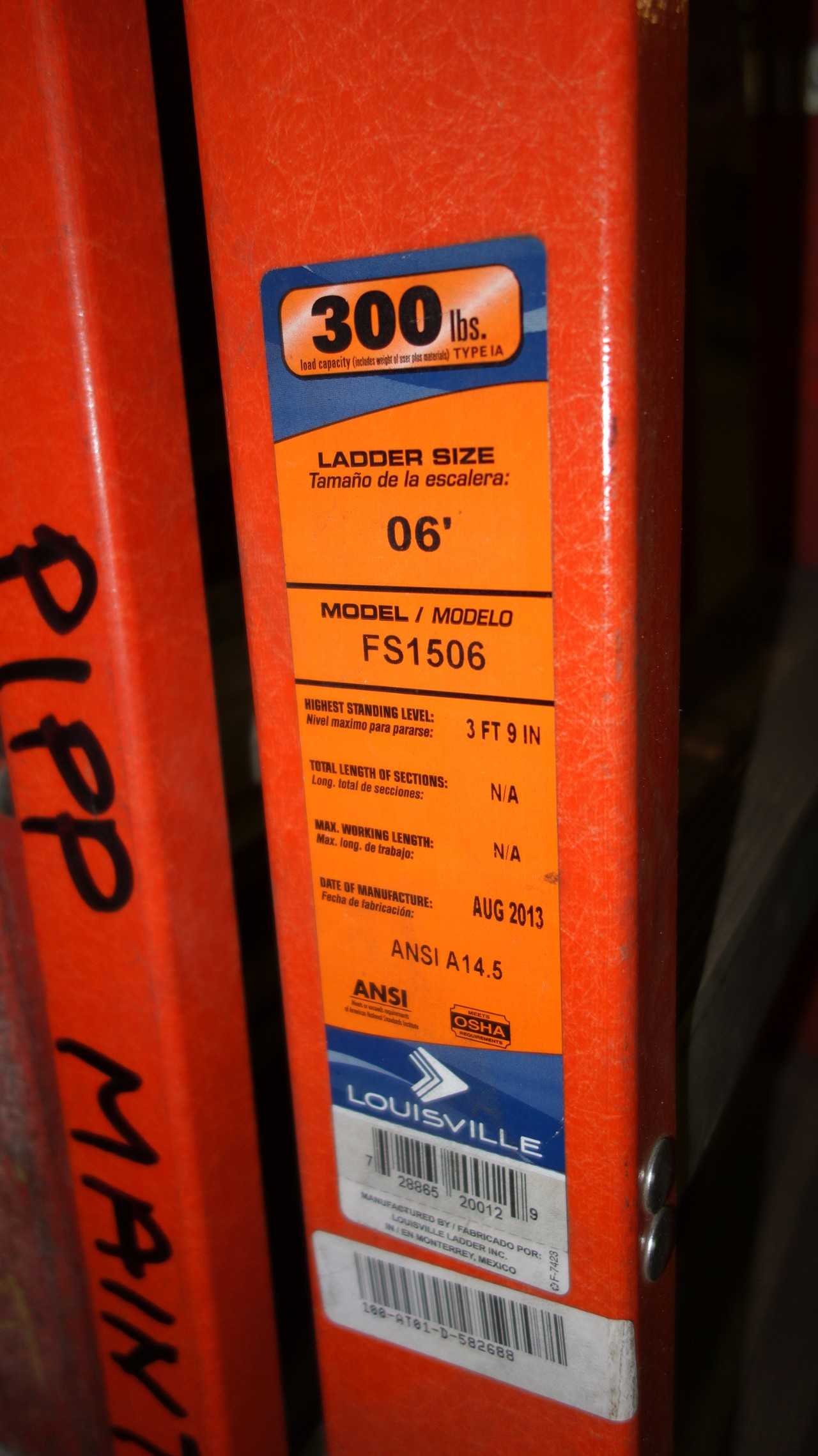LOT OF ASSORTED FIBERGLASS LADDERS - MISCELLANEOUS