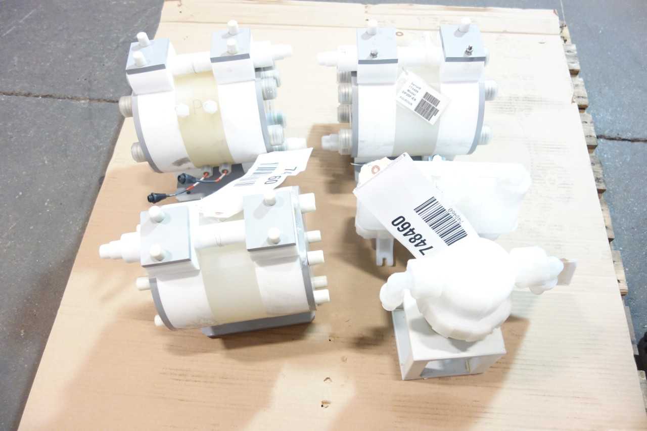 LOT OF 5 ASSORTED DIAPHRAGM PUMPS- SAINT GOBAIN, YAMADA - DIAPHRAGM PUMP