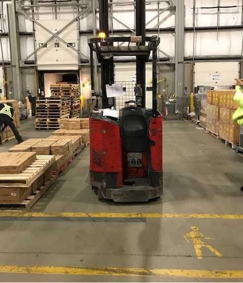 2006 RAYMOND 7400-R45TT reach truck, Calgary, AB Canada - REACH TRUCKS