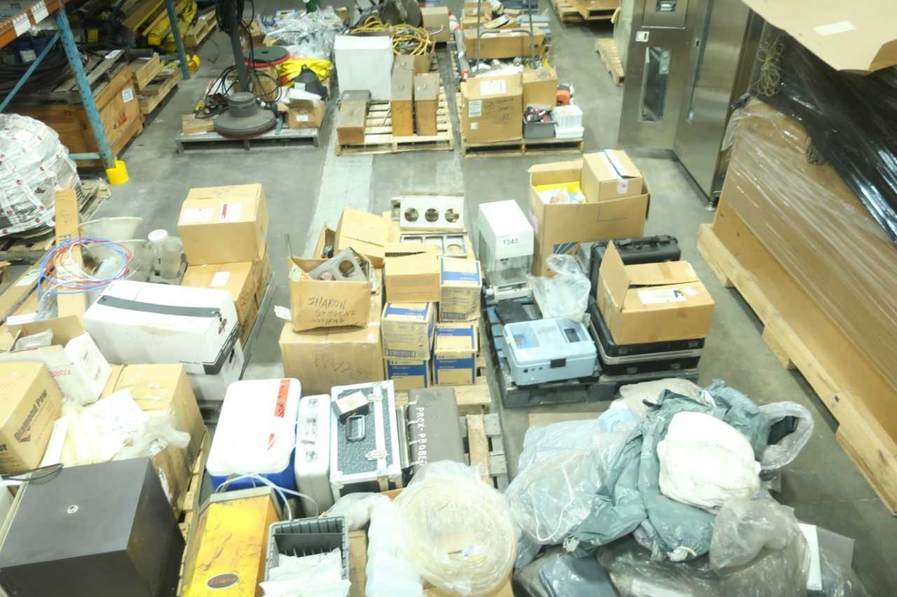 6 PALLETS OF ASSORTED LAB EQUIPMENT OVENS FLASKS BEAKERS SYRINGES HUCH MONOJECT QEC - MISCELLANEOUS
