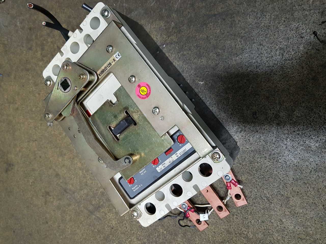 Cutler Hammer KDC 100 Circuit Breaker - CIRCUIT BREAKERS