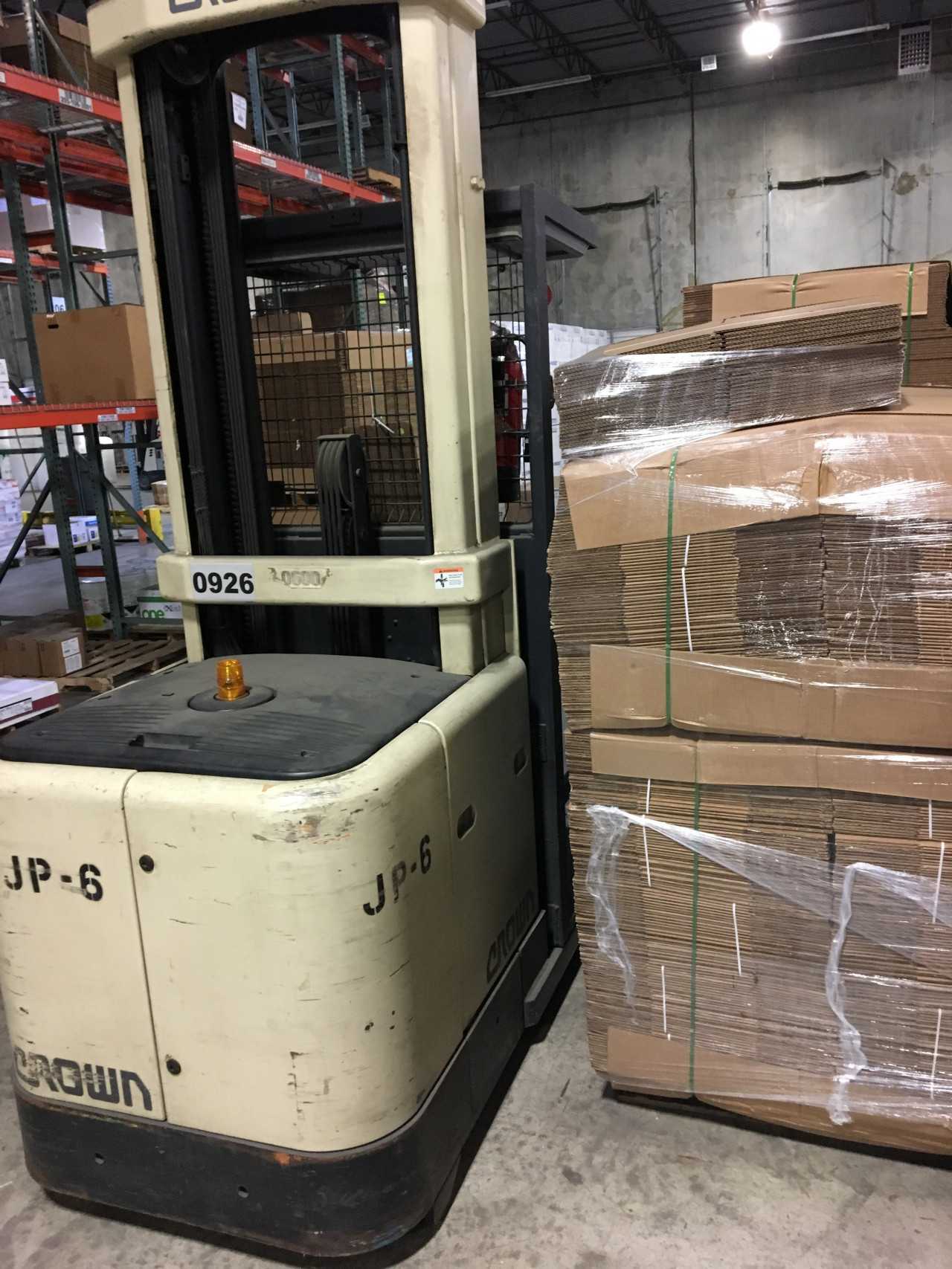 1999 Crown Stock Picker, Little Rock, AR - REACH TRUCKS