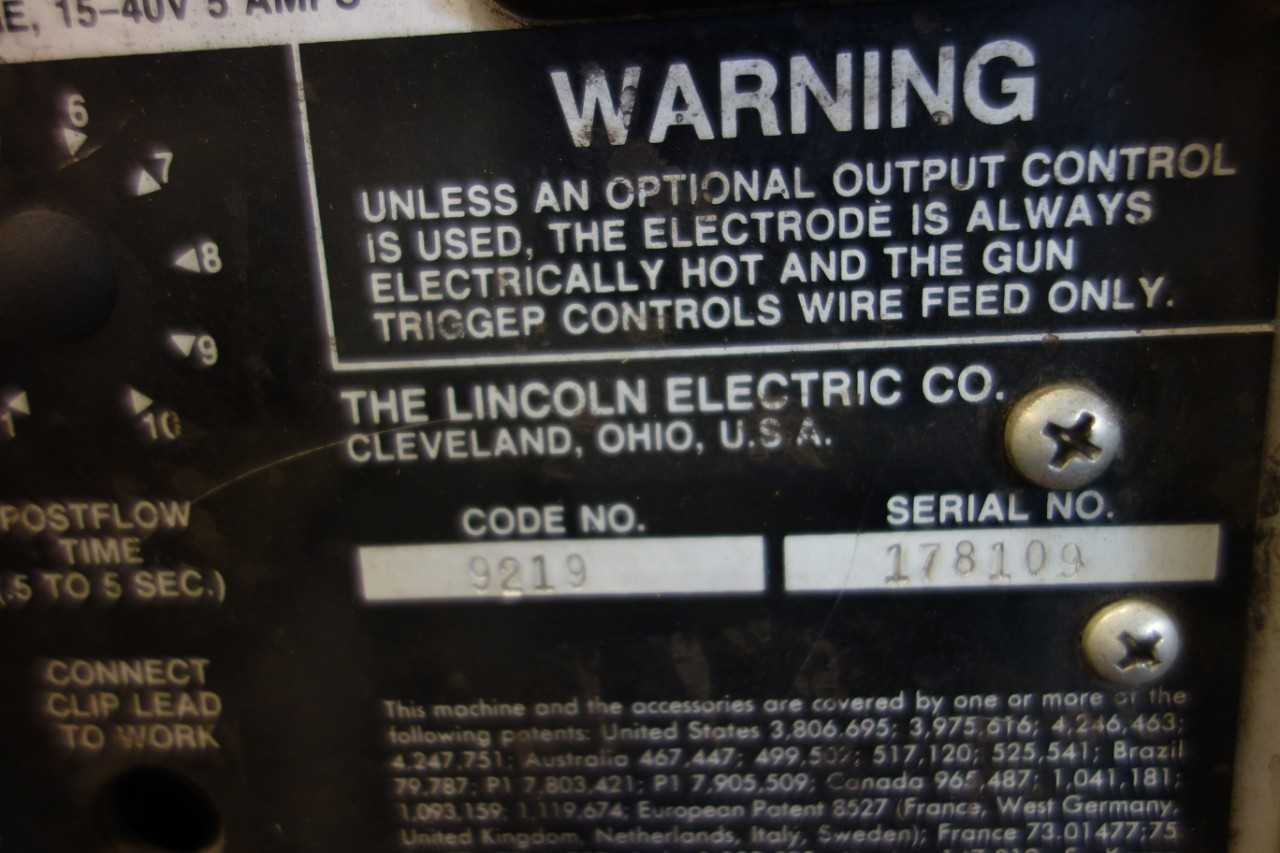 LINCOLN DC ARC WELDER (TANKS NOT INCLUDED) - WELDING EQUIPMENT