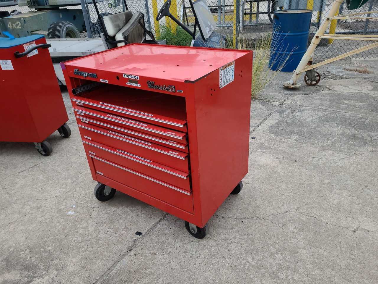 Snap-on 7 drawer tool crib (Lot 2586583) San Antonio, TX - TOOL STORAGE