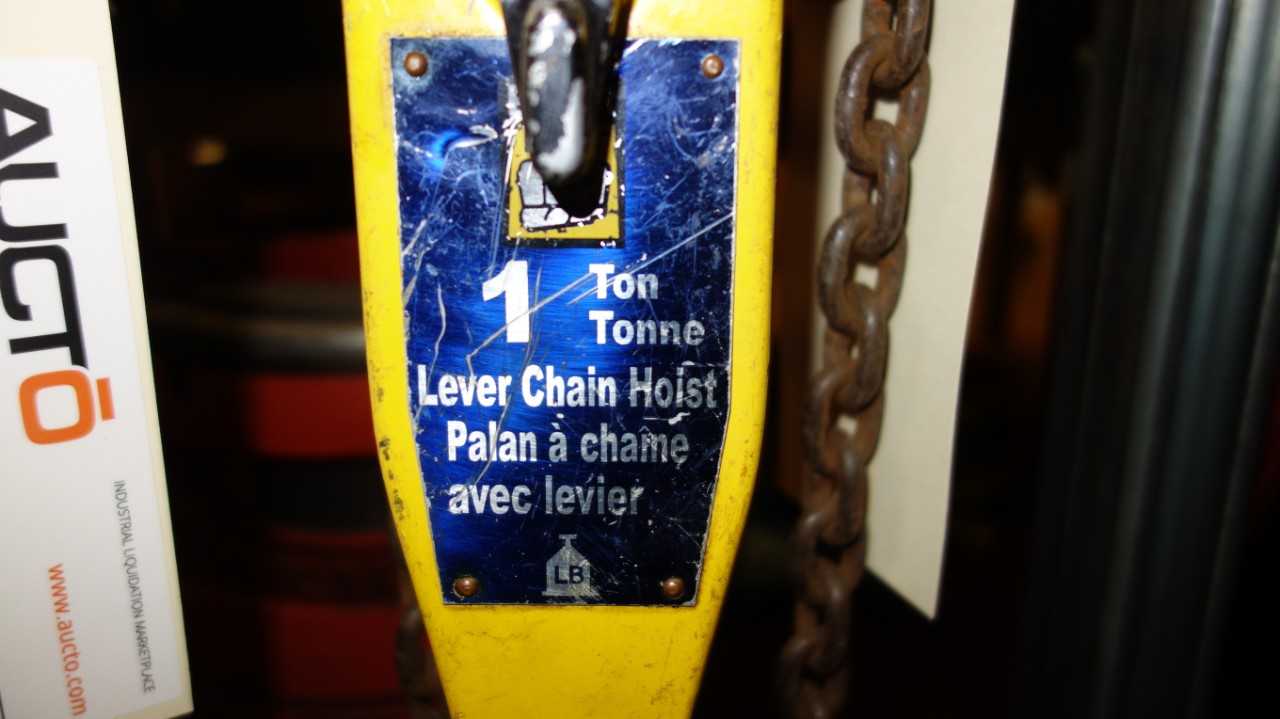 POWER FIST 1 TON CHAIN HOIST COME ALONG - LIFTING EQUIPMENT