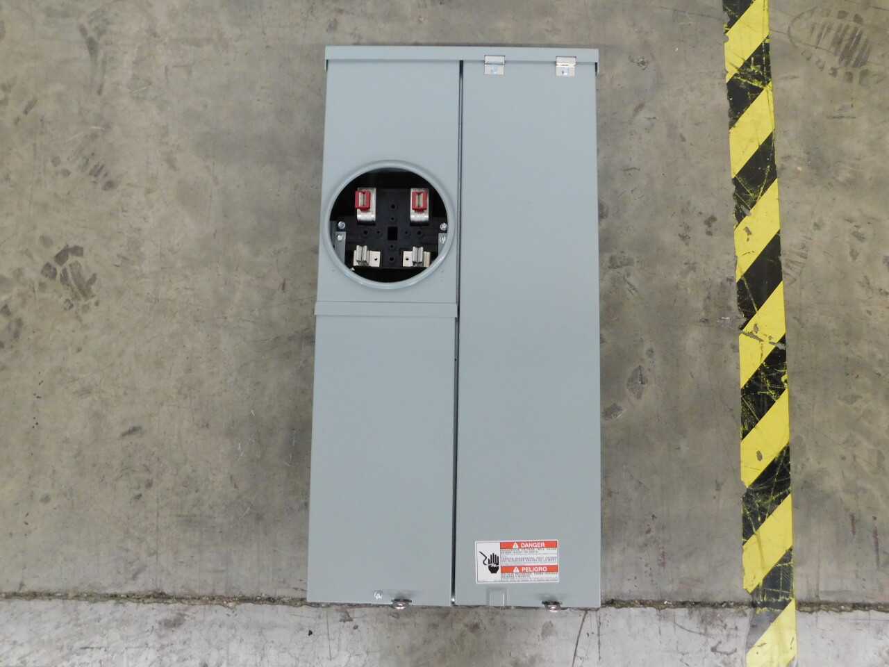 Quantity of 1x CMBE88B200BTS Electrical Panel/Loadcenter/Switchboard - ELECTRICAL PARTS