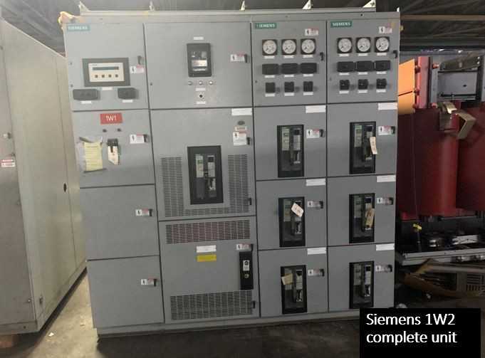 Siemens (1) RL 3200 Amp Breaker and (6) RL1600 Amp Breaker with Switch Gear - CIRCUIT BREAKERS