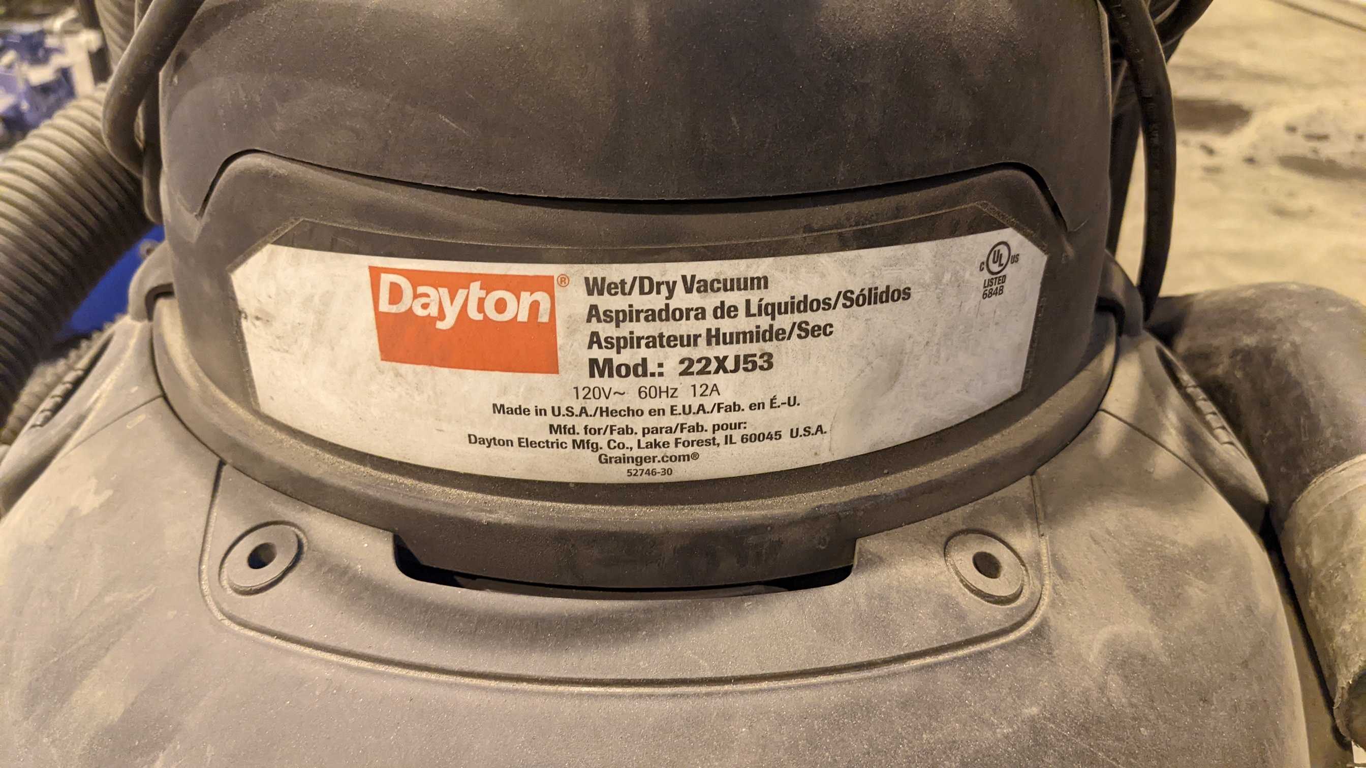 DAYTON SHOP VAC - VACUUM PUMP