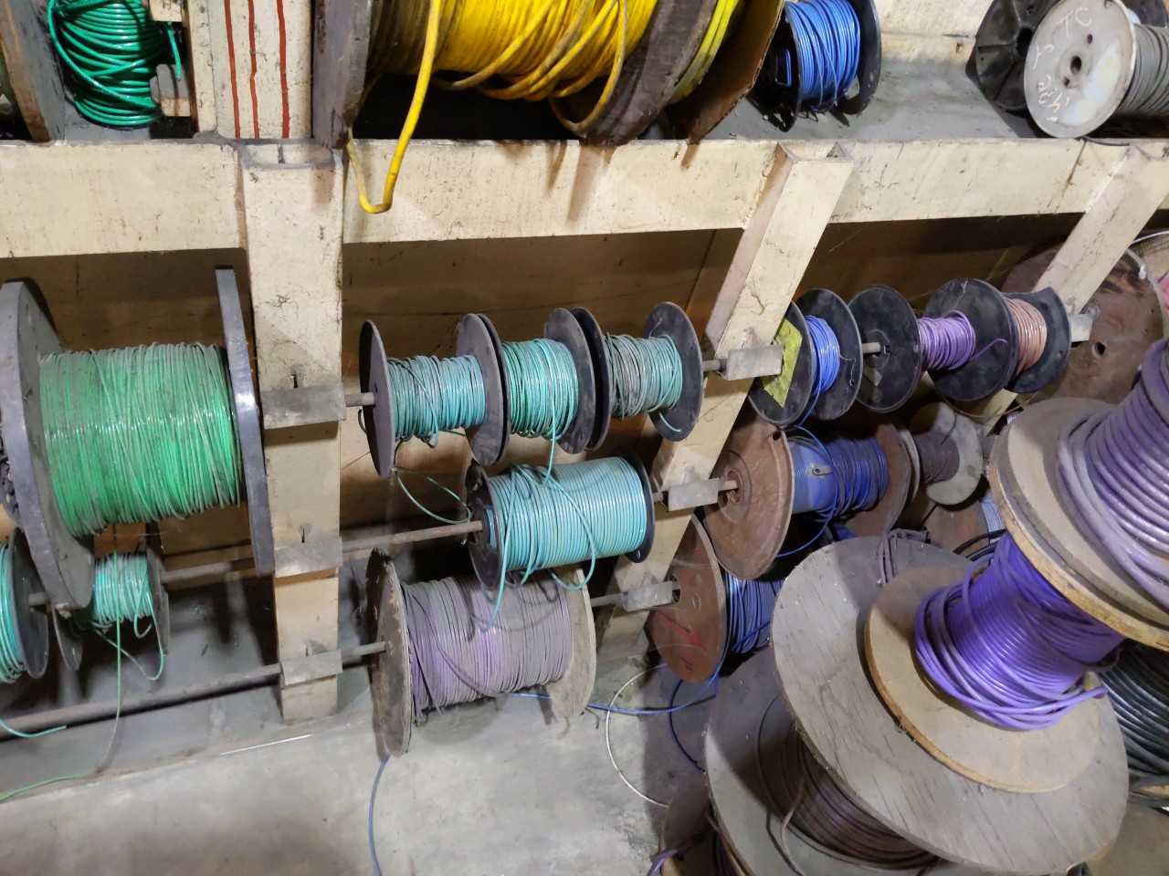 Electrical cables / extension cords - ELECTRICAL COMPONENTS