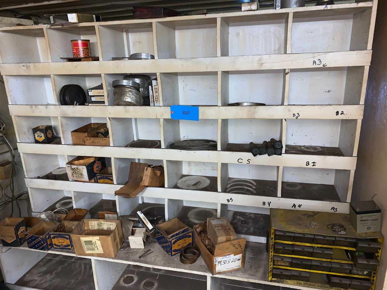 Shelve with all Contents - INDUSTRIAL PARTS