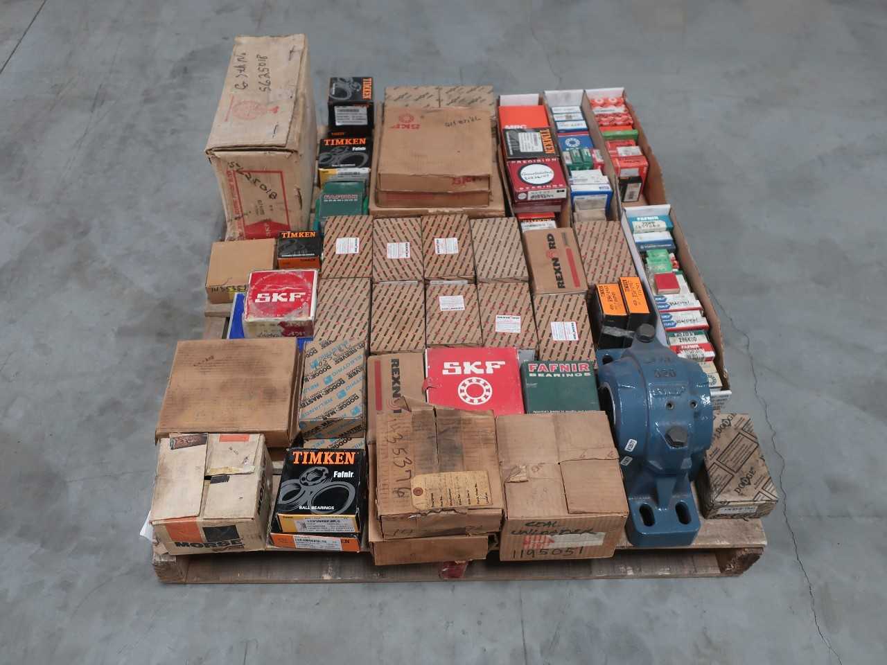 1 PALLET OF ASSORTED BEARINGS - BEARINGS