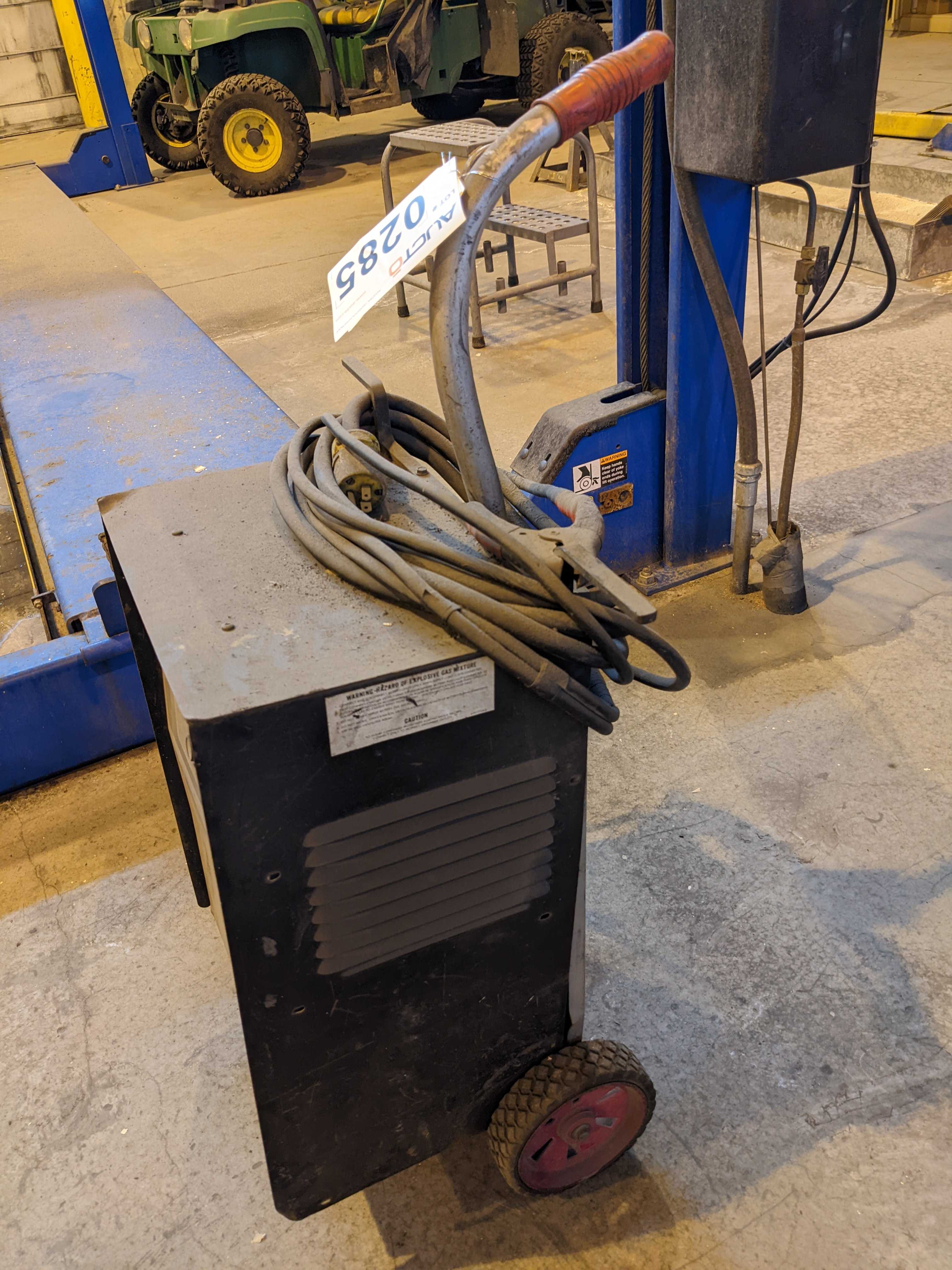 BATTERY CHARGER - ELECTRICAL COMPONENTS