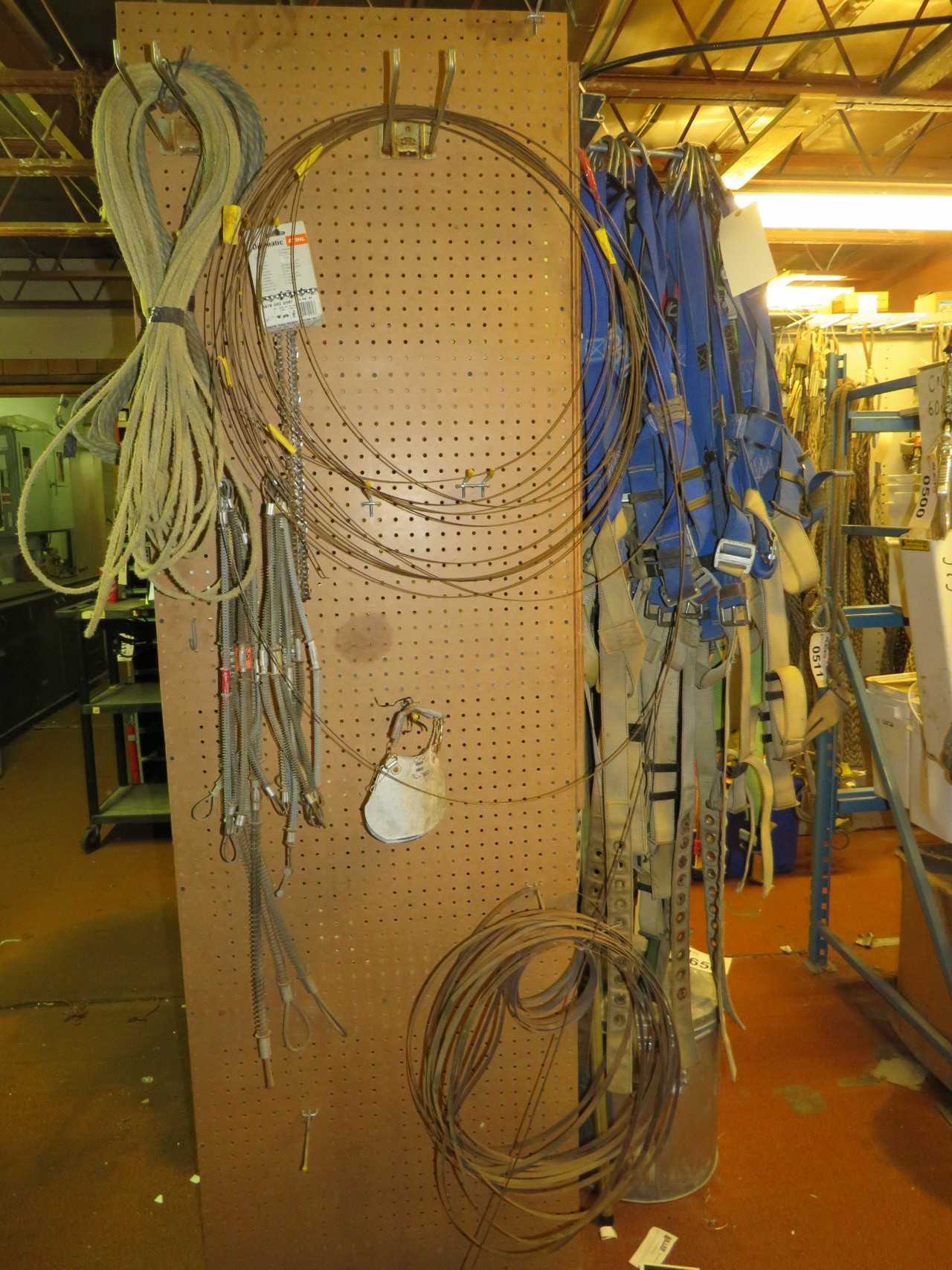 LOT OF ASSORTED SHOP SUPPLIES - LIGHTING