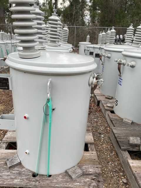 Lot of 20- 25 KVA Pole Mounted Transformer - CONTROL TRANSFORMERS