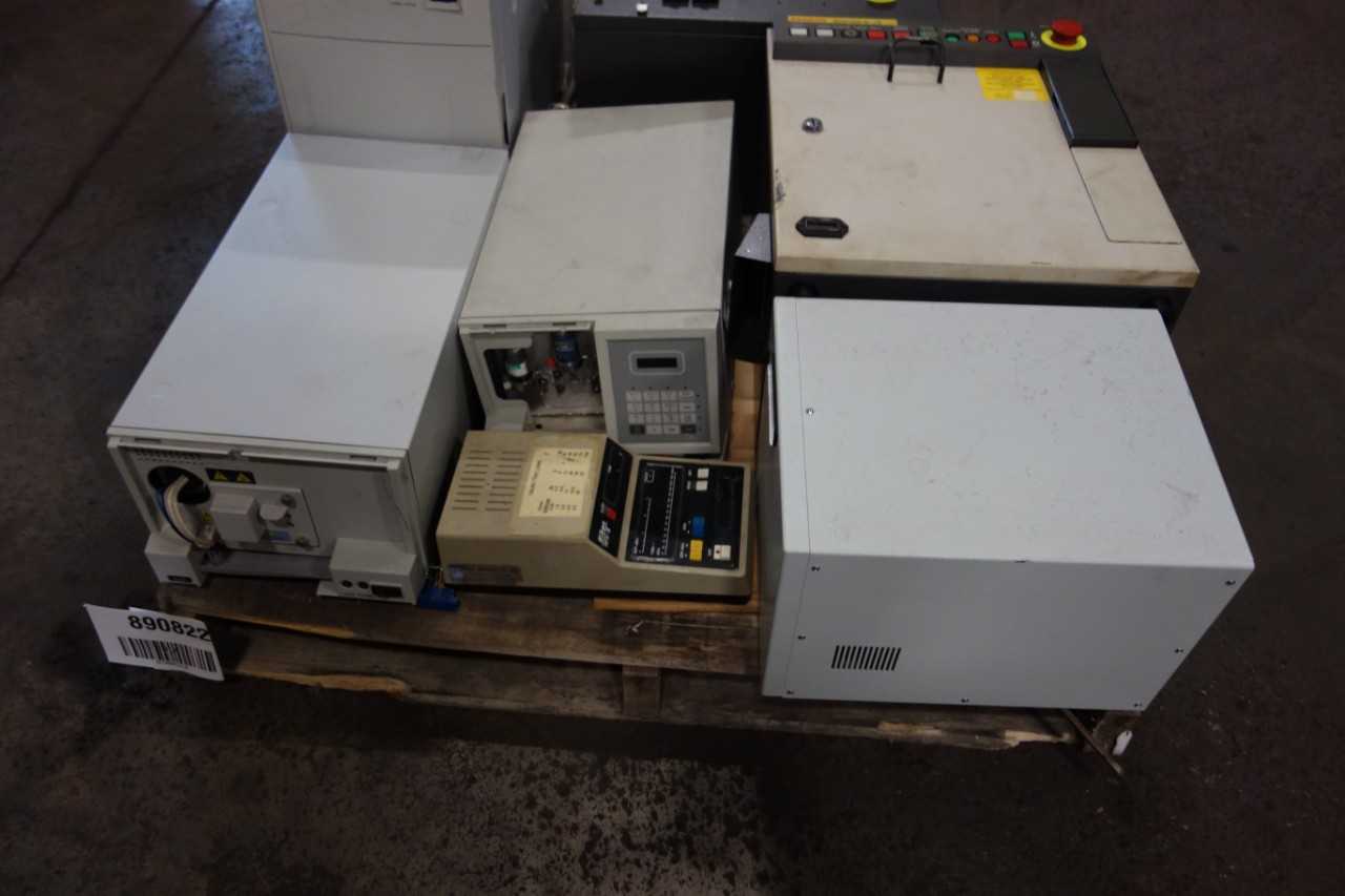PALLET OF ASSORTED AUTOMATION AND CONTROLS - INDUSTRIAL PARTS