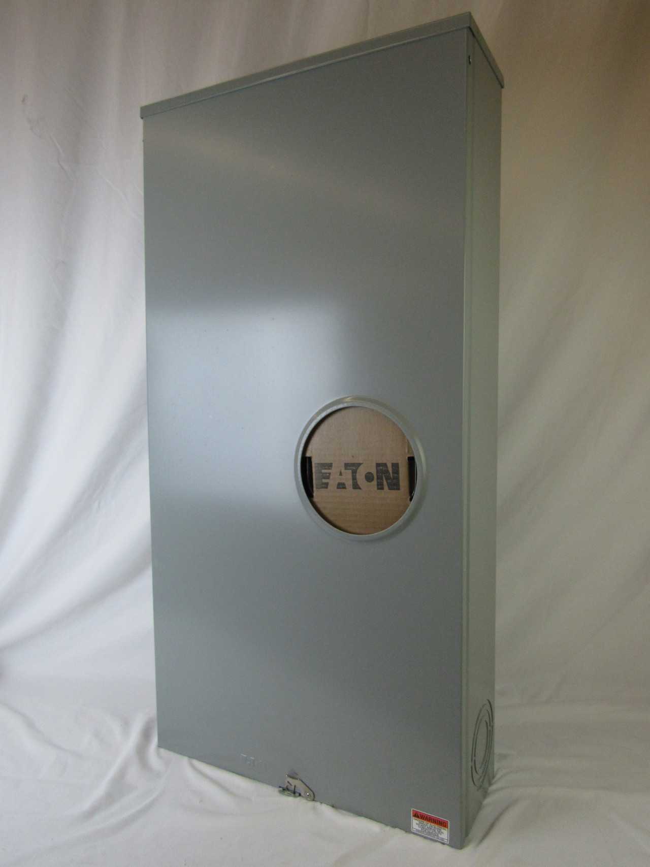 Quantity of 1 New Surplus Eaton UTH7330TCH Meter Socket Ringless 320A 600V 3Ph 7Jaws NEMA 3R - CIRCUIT BREAKERS