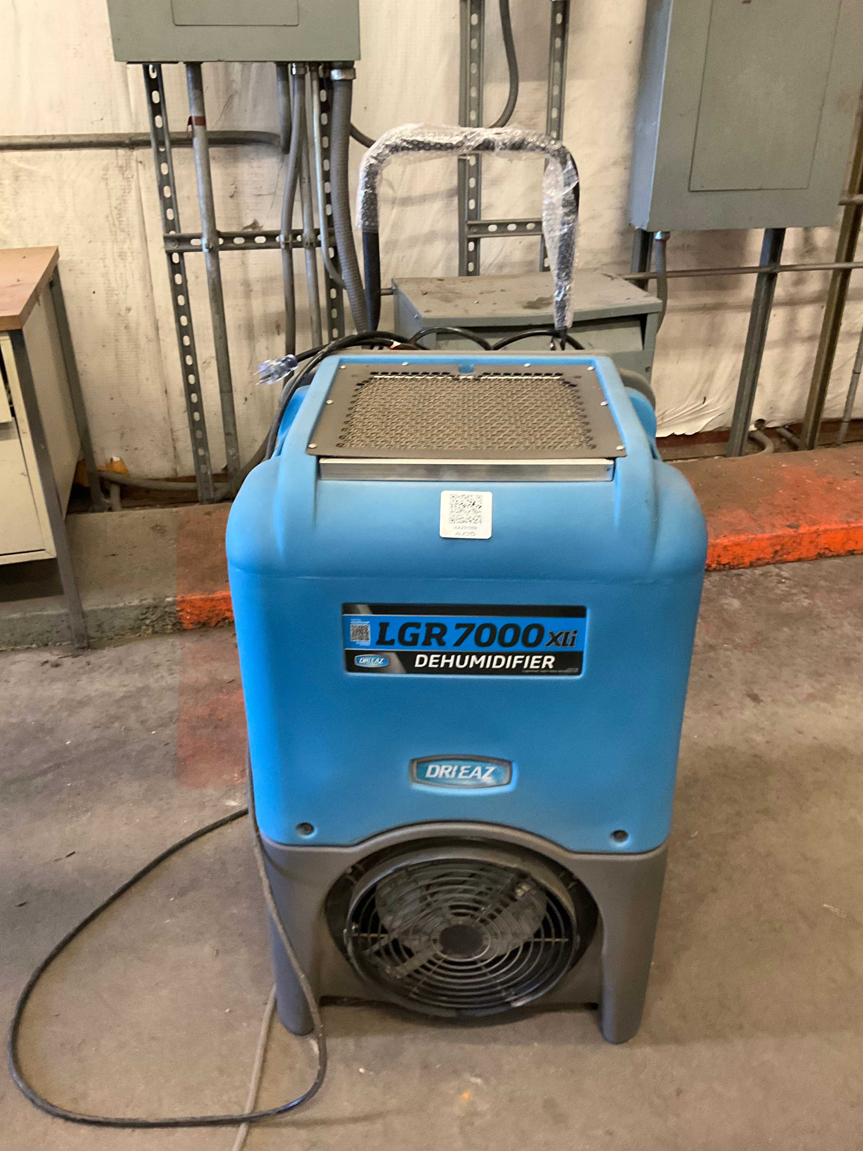 DRI-EAZ LGR 7000 XLI F412 DEHUMIDIFIER - DEHUMIDIFIER