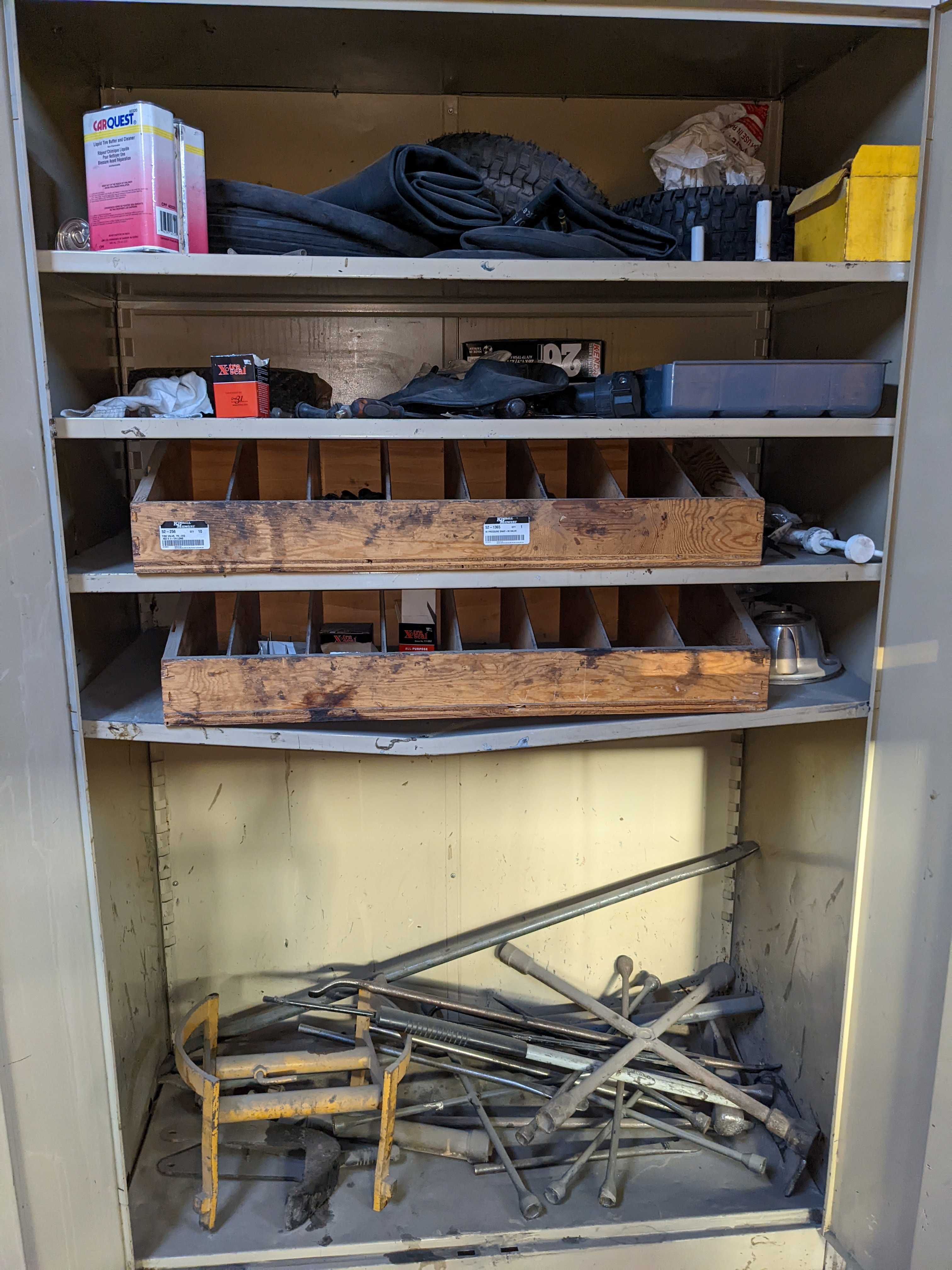 CONTENTS OF CABINET - TOOL STORAGE