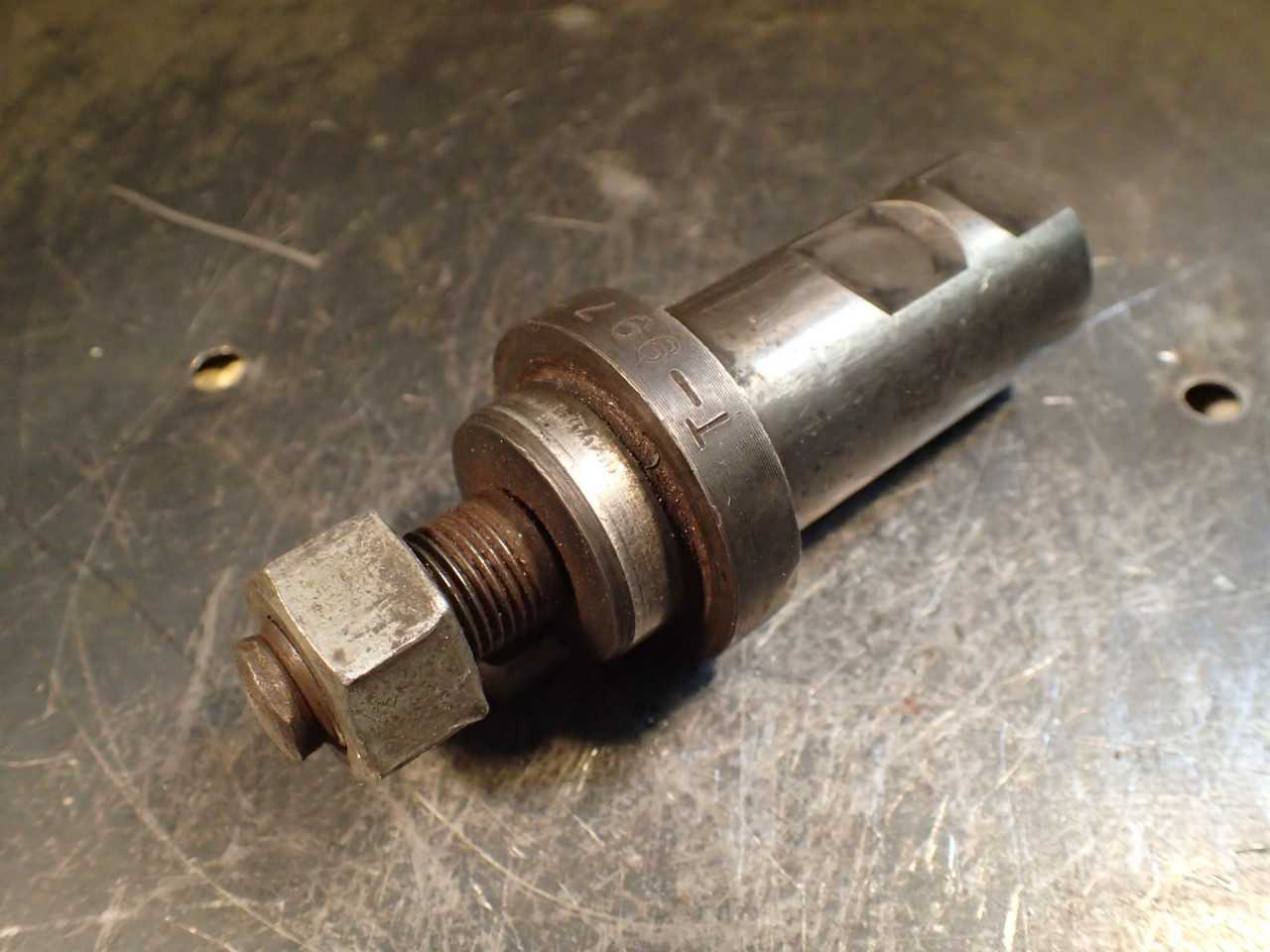 1.25" dia x 7/16" Horizontal Mill Tool Holder Milling Arbor 1.25" Straight Shank - END MILLS