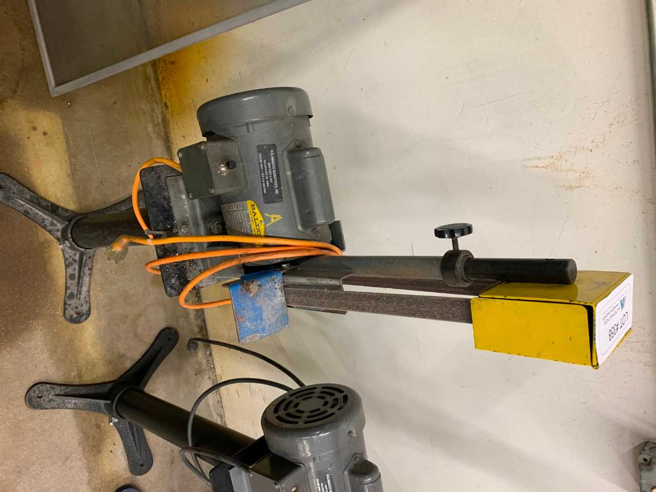 Kalamazoo Industries Vertical Belt Sander - GRINDING MACHINES Kalamazoo Industries Vertical Belt Sander - GRINDING MACHINES