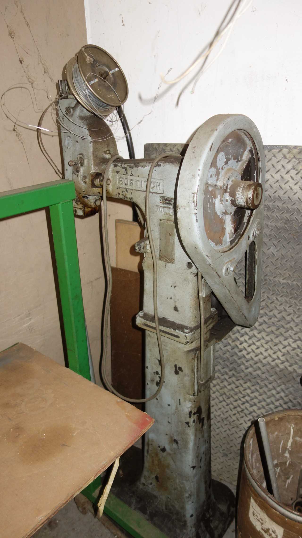 BOSTITCH WIRE STITCHER - MACHINING ACCESSORIES & TOOLING