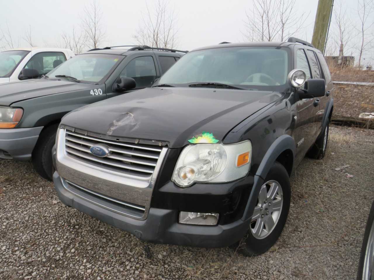 2007 FORD EXPLORER XLT ADVANCETRAC RSC 4WD 4 DOOR 8 CYL GAS SUV   VIN:  1FMEU73827UB27271 - BUSES