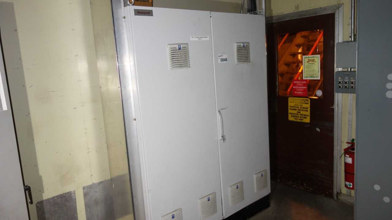 HONEYEWELL BURNER MANAGEMENT CONTROL PANEL - ELECTRICAL COMPONENTS