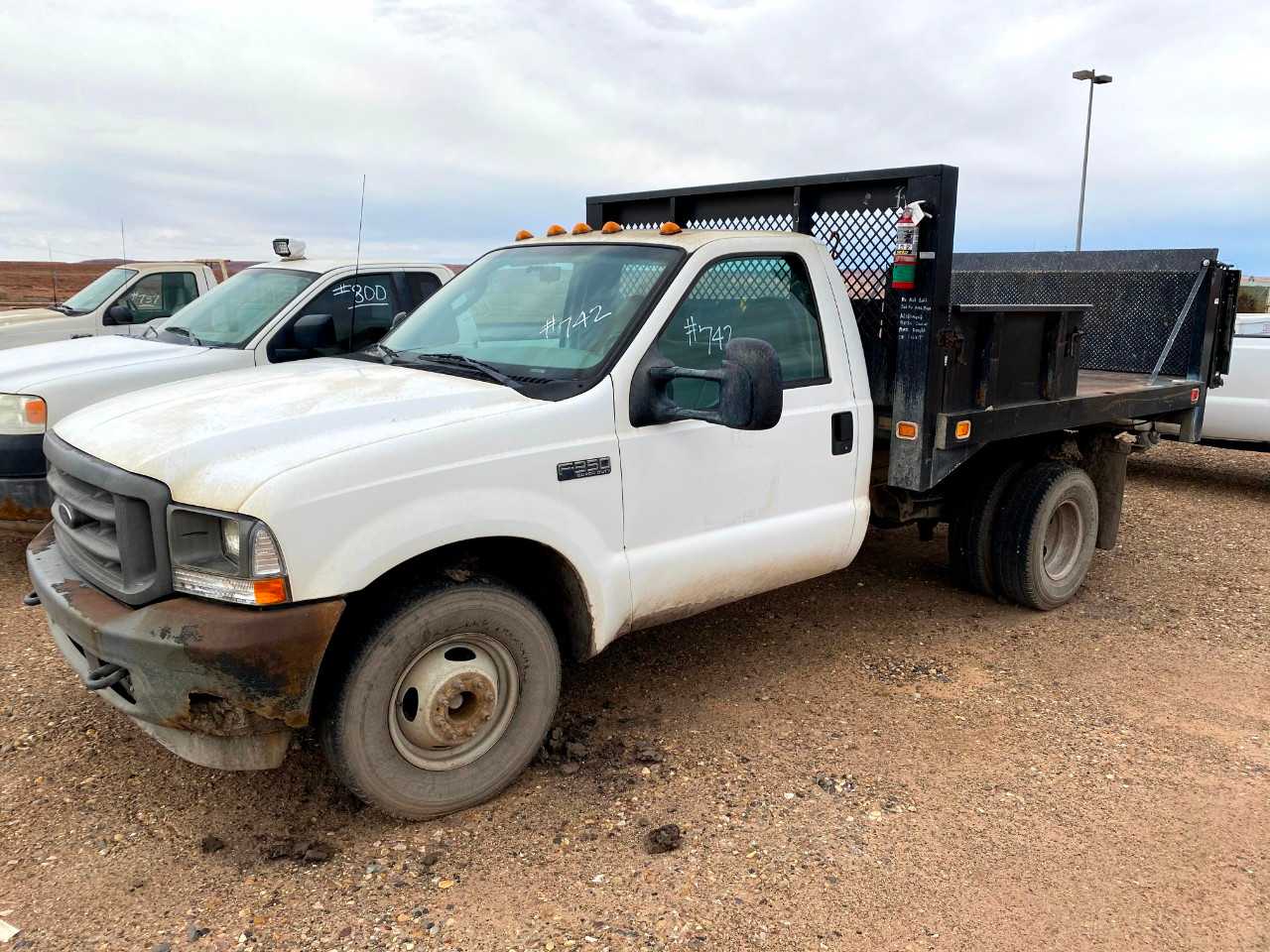 2003 Ford F-350 4X2 Regular Cab Pickup Truck w/ Lift Gate - HYDRO EXCAVATOR TRUCKS