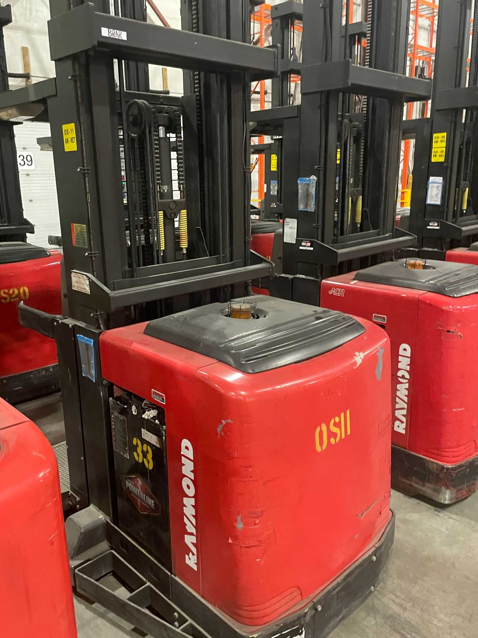 2011 RAYMOND 560-OPC30TT ORDER PICKER - ORDER PICKER