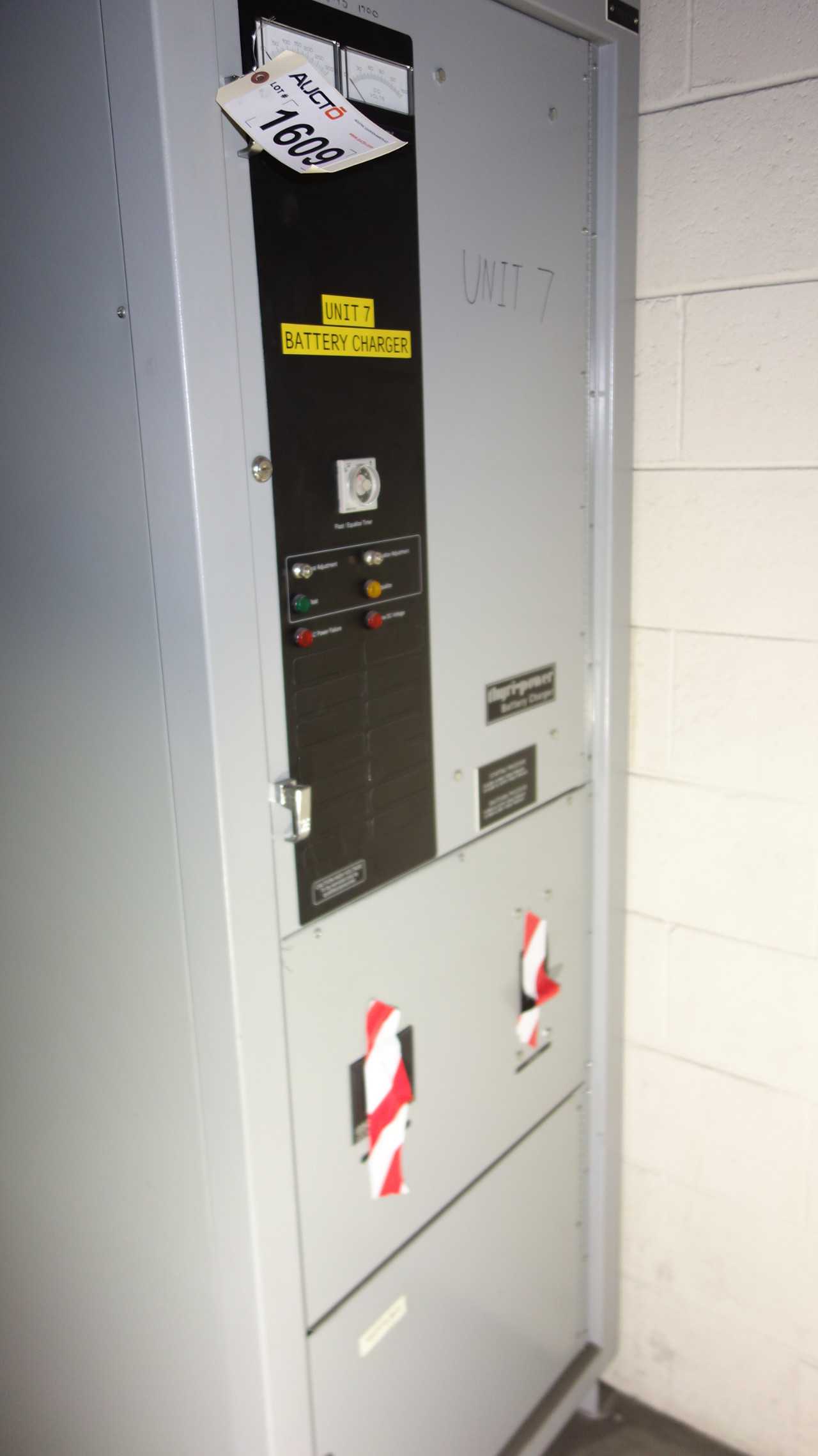 SOLIDSTATE RCS12200P 200 AMP BATTERY CHARGER - ELECTRICAL COMPONENTS