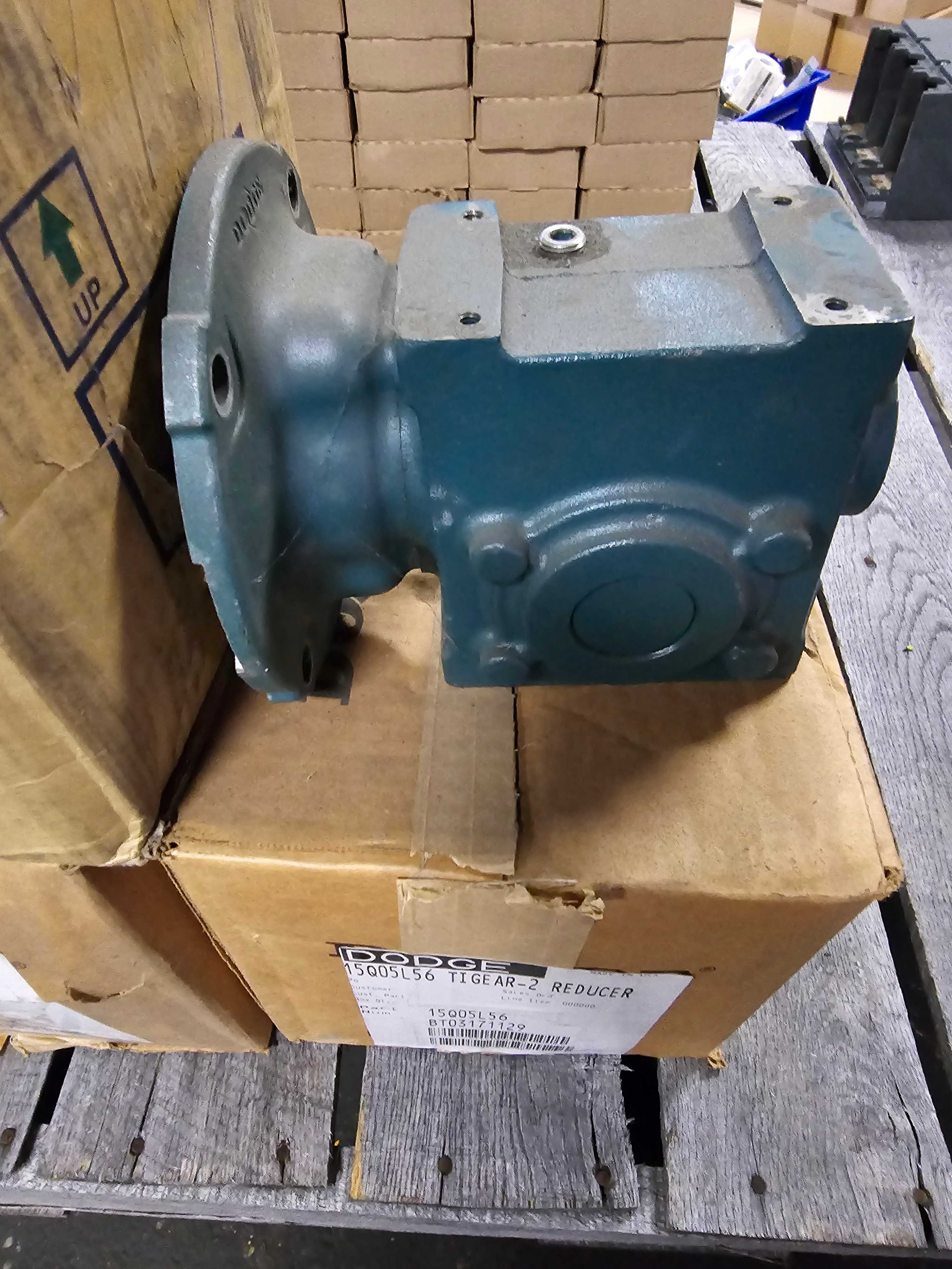 LOT OF GEAR REDUCERS - INDUSTRIAL PARTS