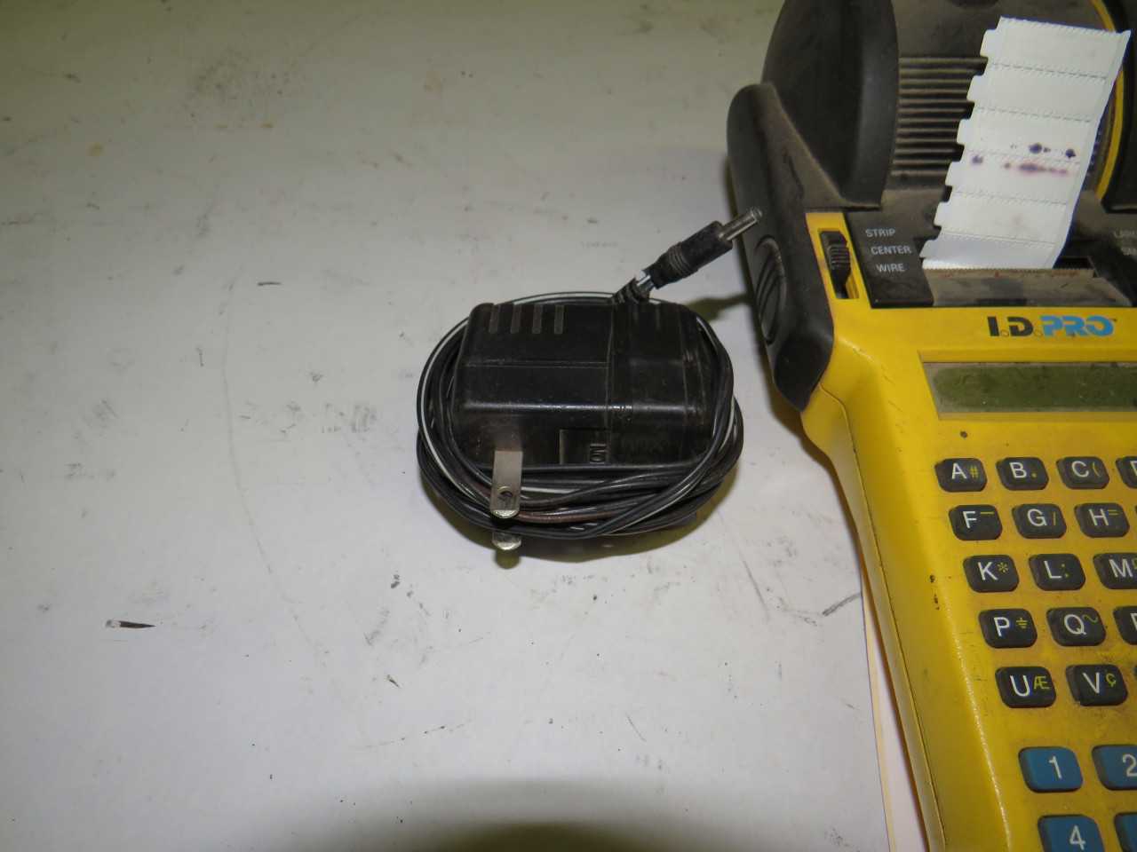 BRADY IDPRO HANDHELD LABELER - ELECTRIC POWER TOOLS