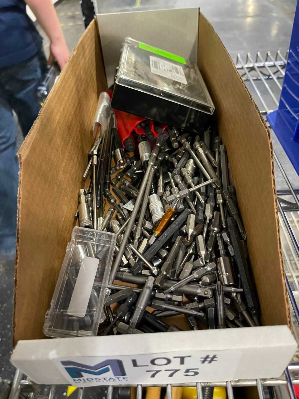 Box of Bit attachments - ELECTRIC POWER TOOLS