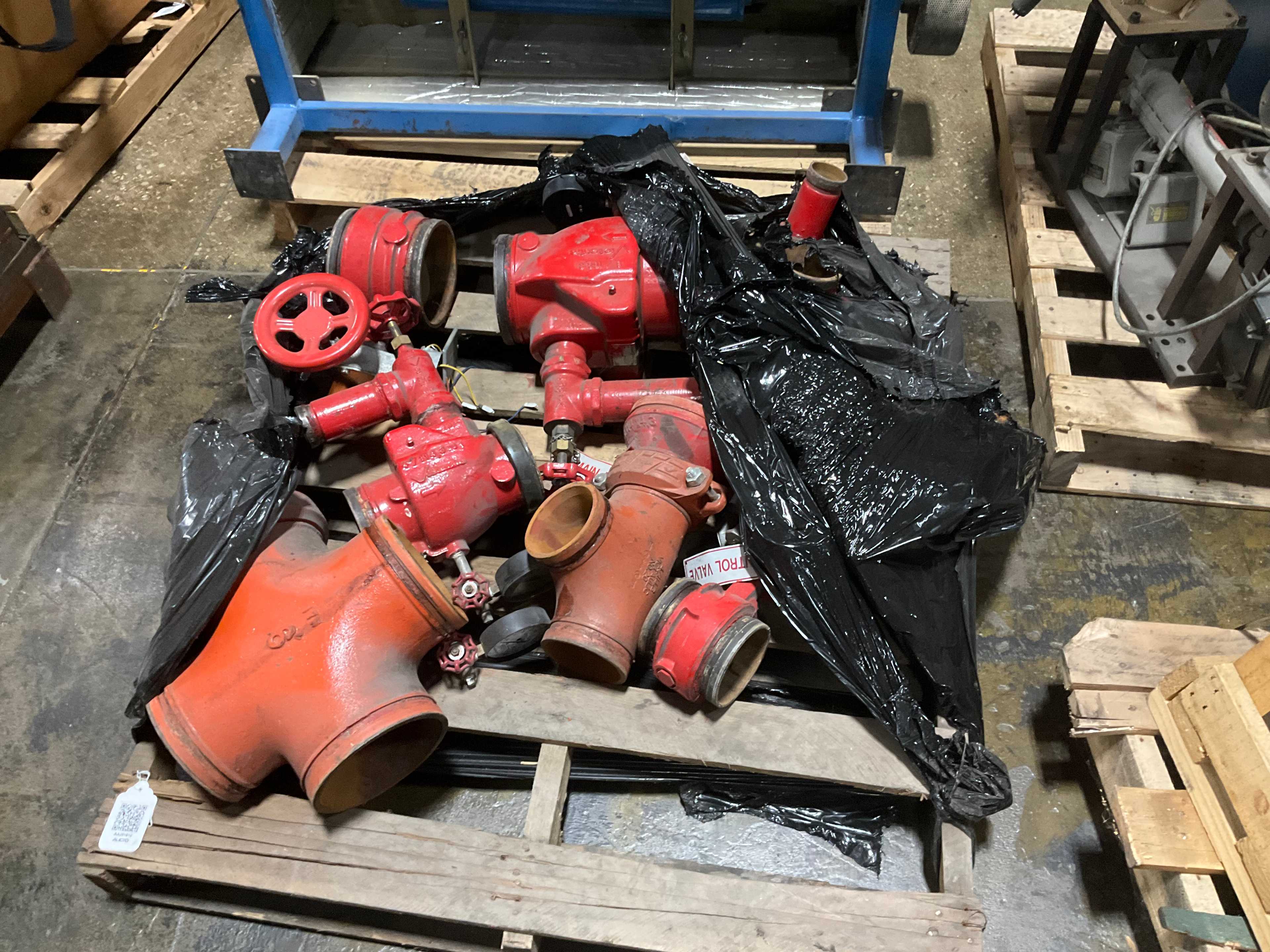 GROOVELOCK PIPE FITTINGS AND VALVES - INDUSTRIAL PARTS GROOVELOCK PIPE FITTINGS AND VALVES - INDUSTRIAL PARTS