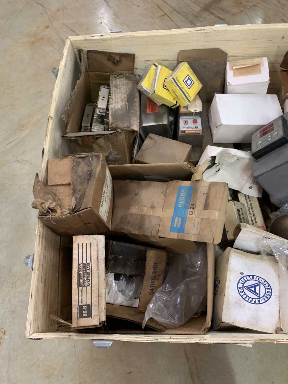 CRATE OF MISC. ELECTRICAL AUTOMATION EQUIPMENT VALVES, CIRCUIT BOARDS ETC. - ELECTRICAL COMPONENTS