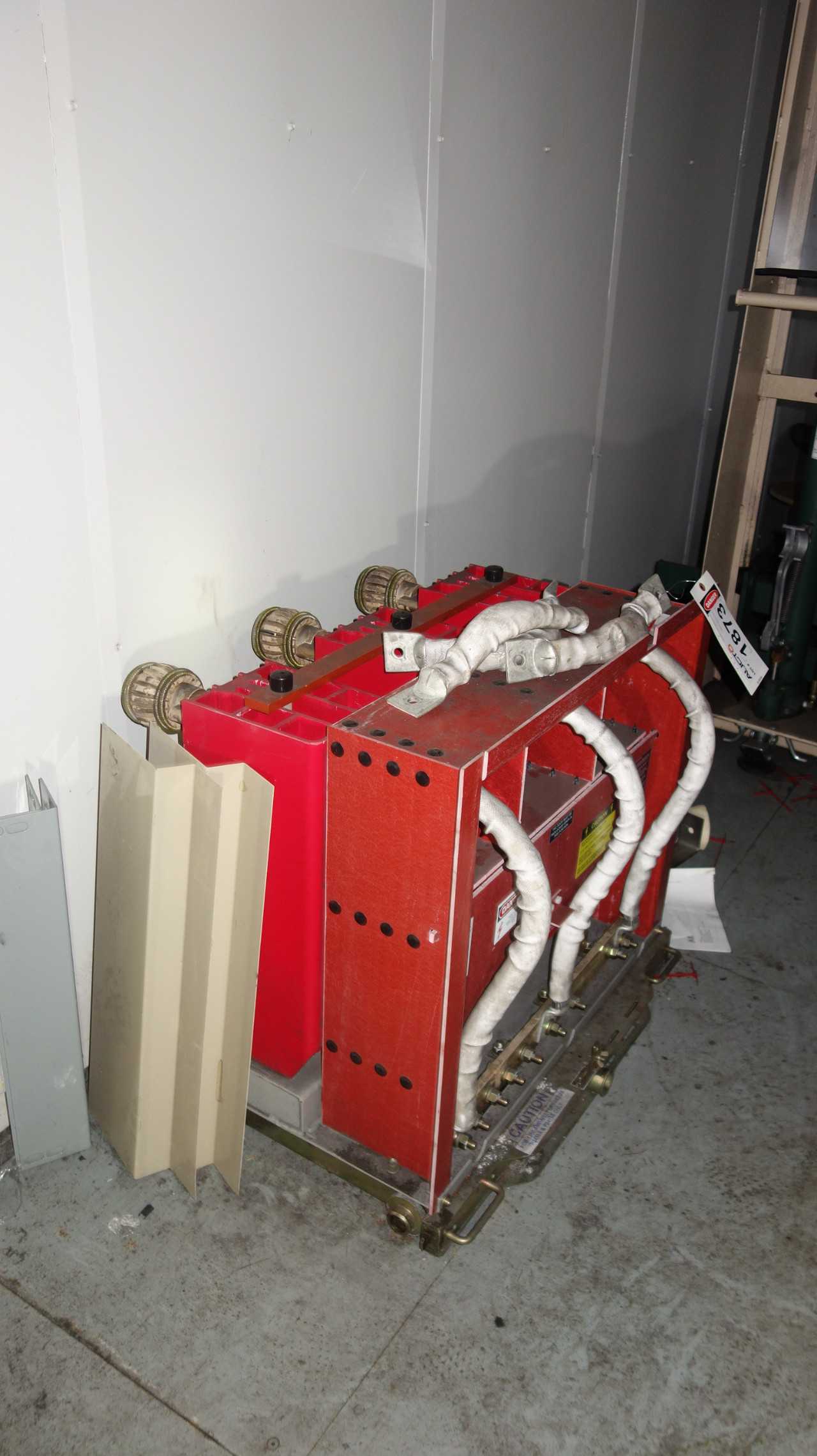 ABB 1200/2000A 5KV-AC GROUND AND TEST DEVICE - ELECTRICAL COMPONENTS