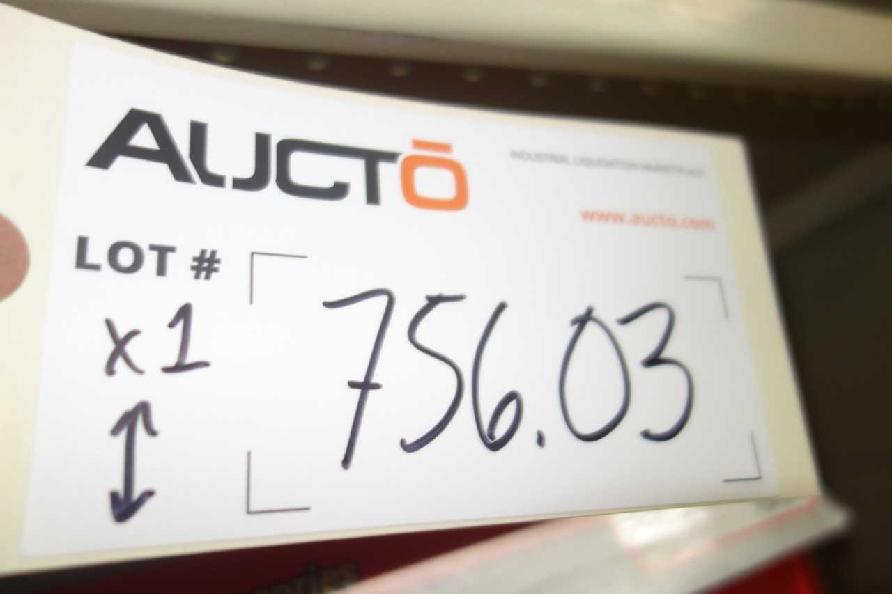 Contents of shelving - welding torches, Weldcraft WP-9V-25-2, 57Y03R, Arcair K4000, Prostar PRS9FV-12-R - WELDING EQUIPMENT