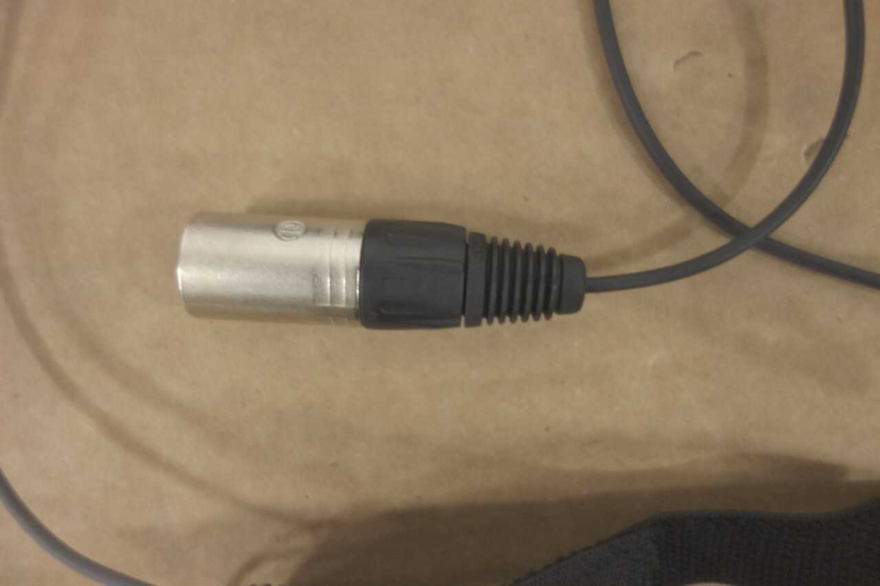 LOT OF 10 TELEX AVIATION HEADSETS