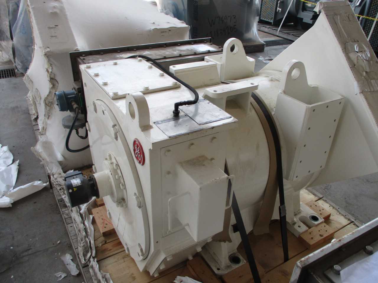 General Electric 5GEB22A5 AC Electric Motor - Left Hand JB ( UNUSED) QTY 1 - ELECTRIC MOTORS