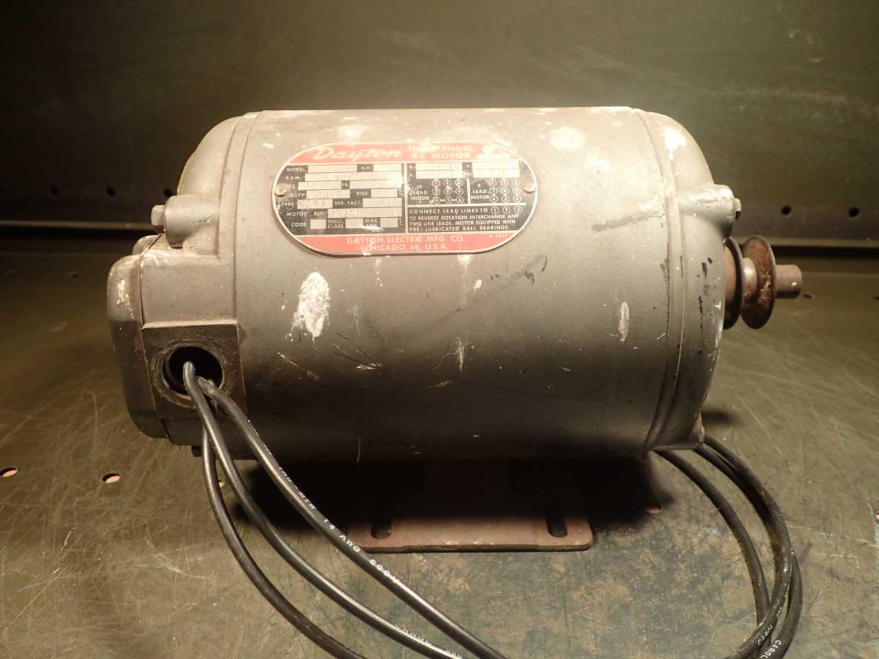 Dayton 2N880-E 1/2-HP Electric Motor: 3-phase 208-220/440V Frame G-56 5/8" Shaft - ELECTRIC MOTORS