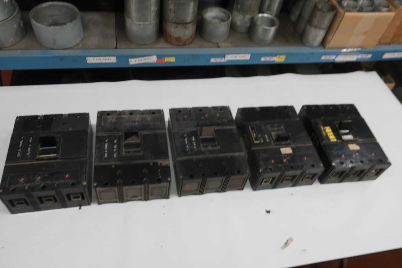 LOT OF 5 ASSORTED WESTINGHOUSE 3P CIRCUIT BREAKERS - CIRCUIT BREAKERS
