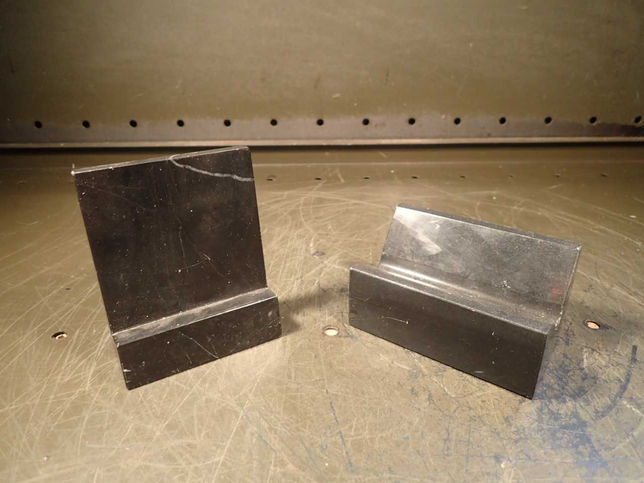 2 Piece Lot Granite Machinist Precision V-Block & Angle Plates, Marble/Onyx - MACHINING ACCESSORIES & TOOLING