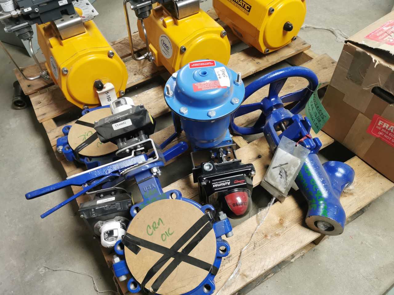 lot of valves, positioners, gear reducer - VALVES